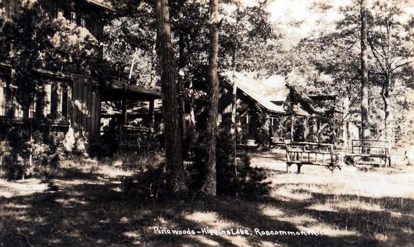 Higgins Lake Roscommon Cabins (newer photo)